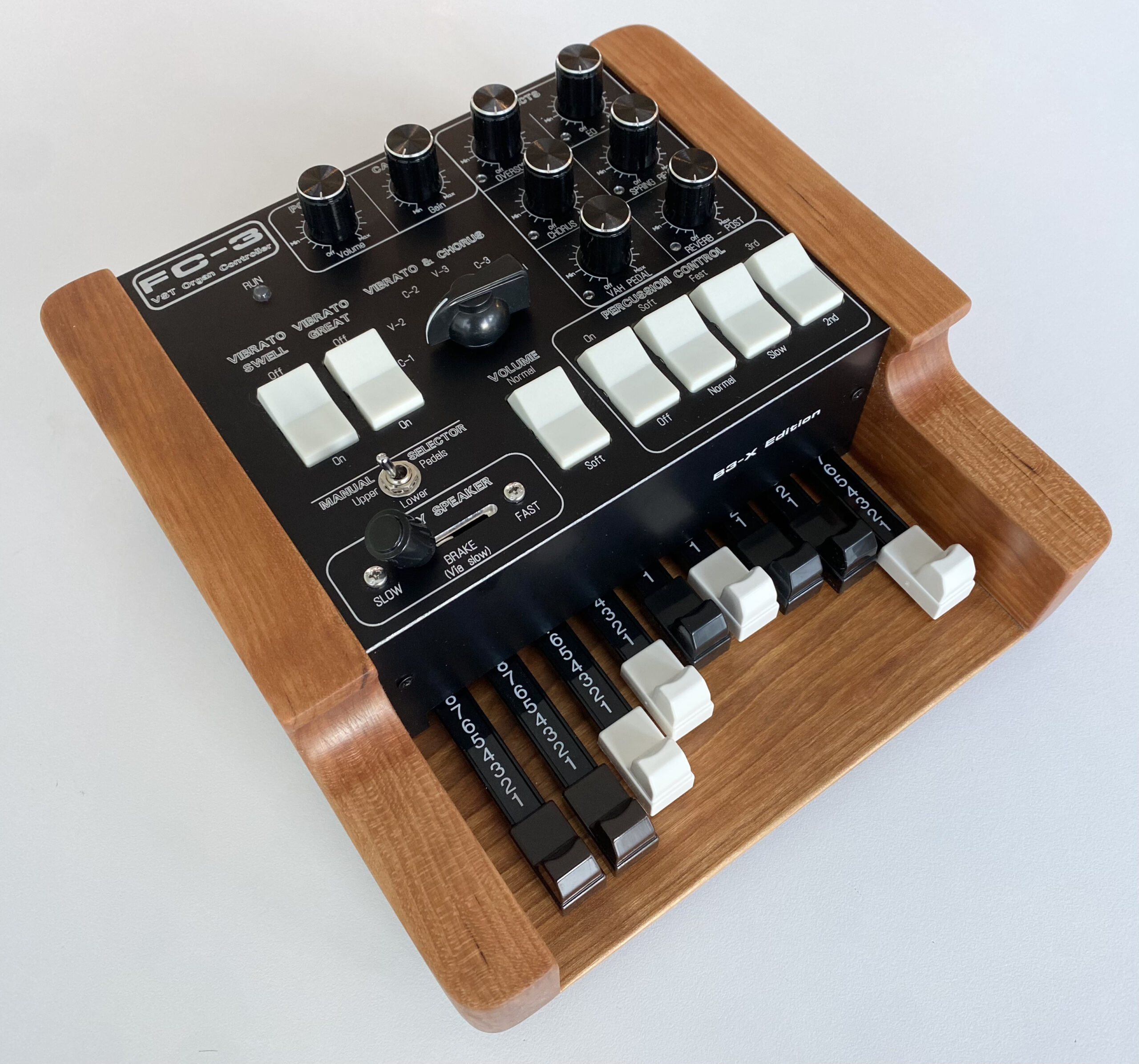 FC-3 VST Organ Controller, B3-X Edition – Fosse Controllers