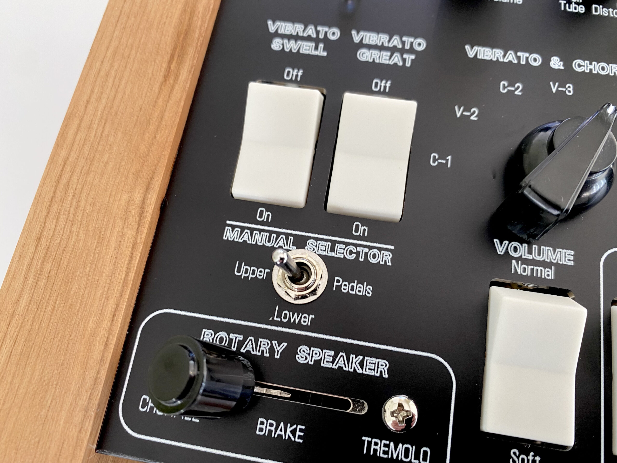 FC-3 VST Organ Controller B-5 Edition – Fosse Controllers